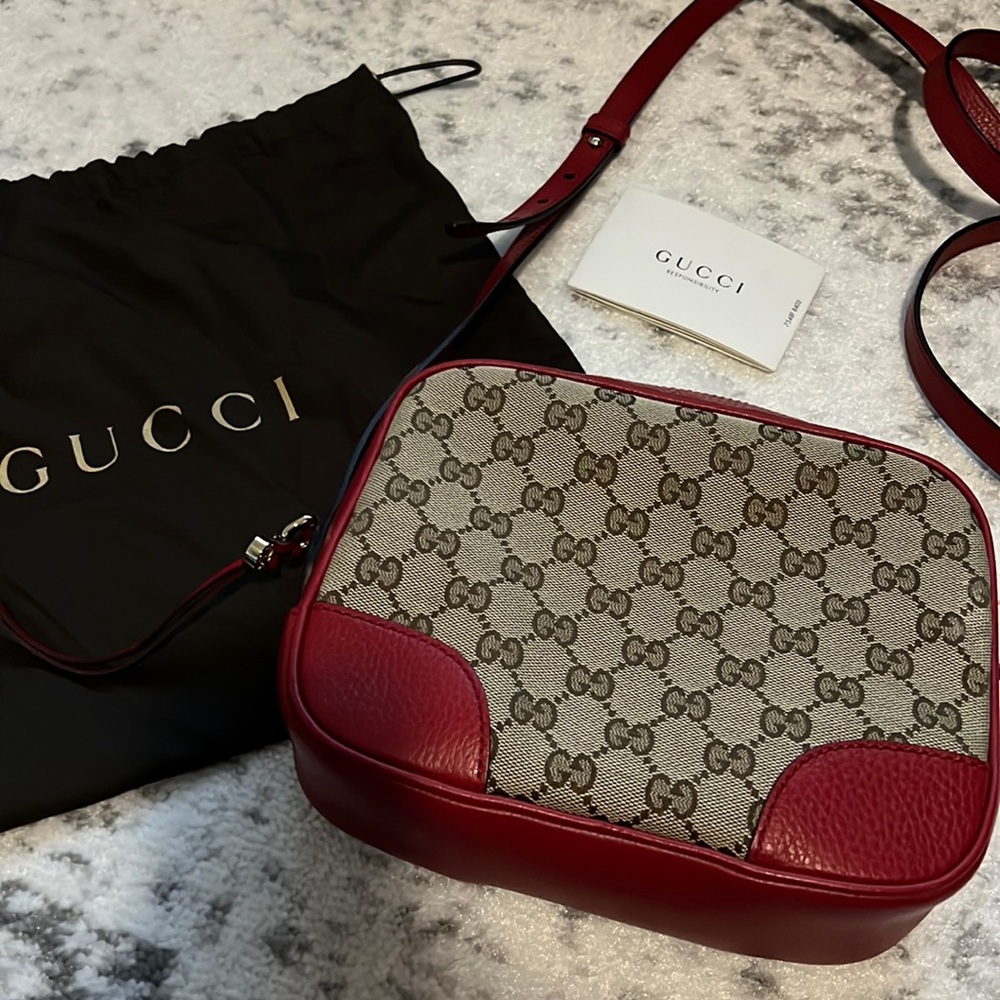 Gucci Classic Crossbody Bag